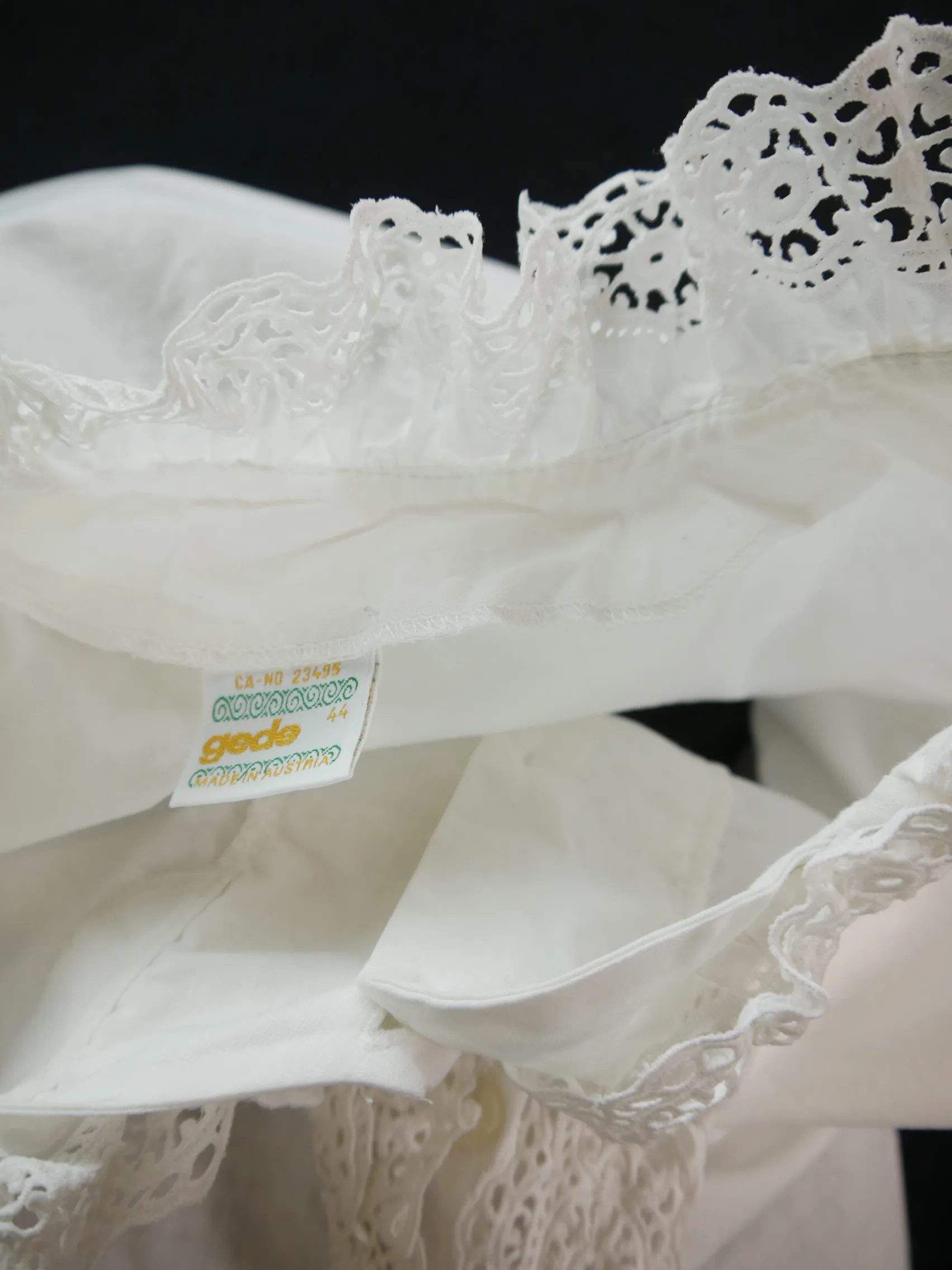Gr.44 Trachtenbluse weiß Bluse Gede Baumwolle mit Stickerei und Spitze TB5976