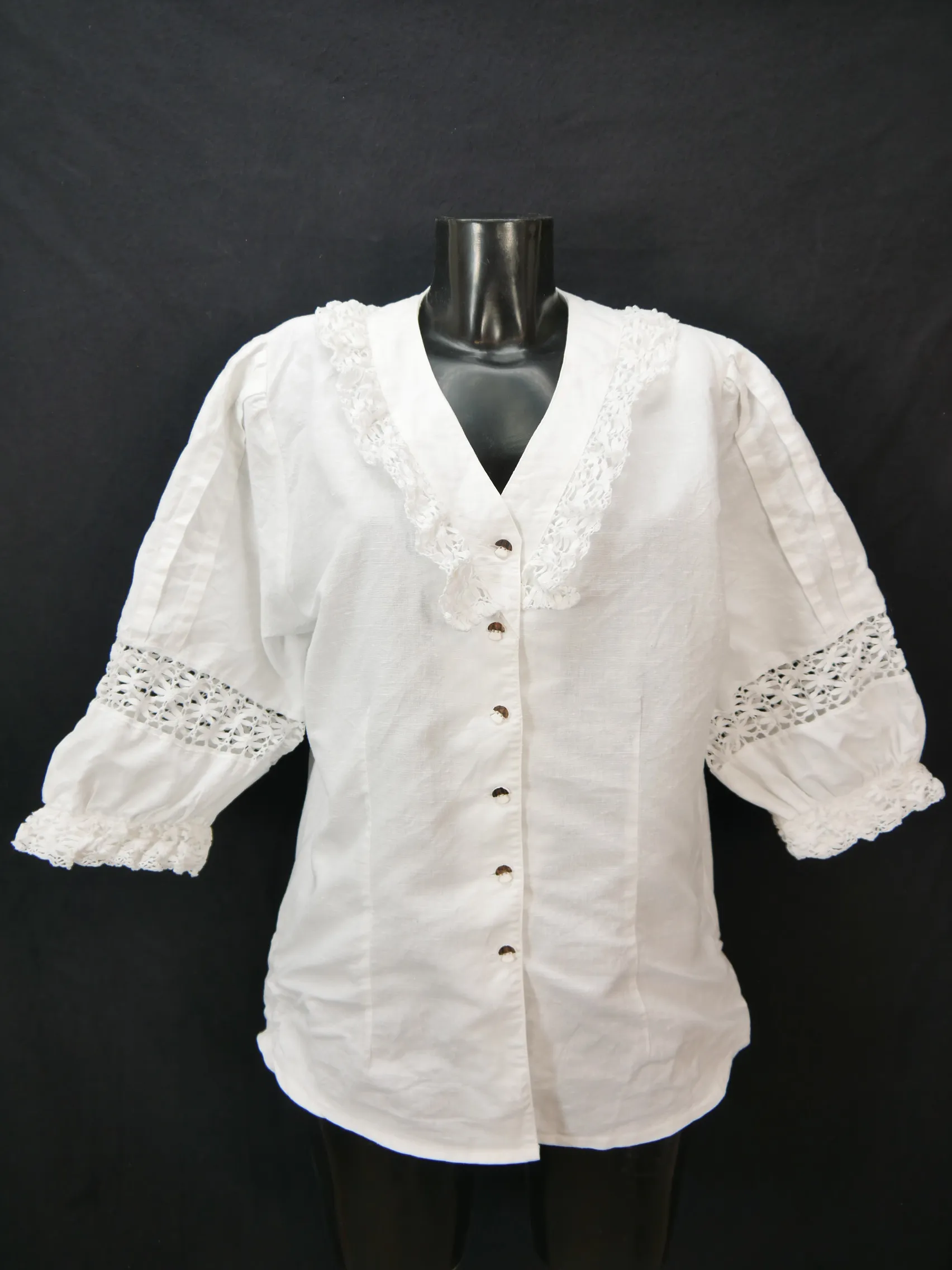 Gr.44 Trachtenbluse weiß Bluse Hess Leinenmischung mit Spitze TB7516