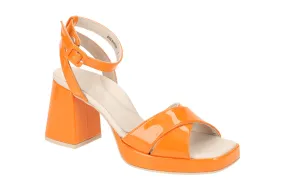 Paul Green Plateau Sandalette orange Kunstlack 6027